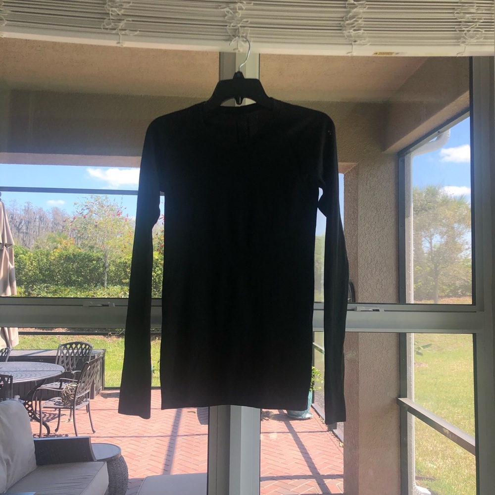 Lululemon long sleeve (reflective sleeves)